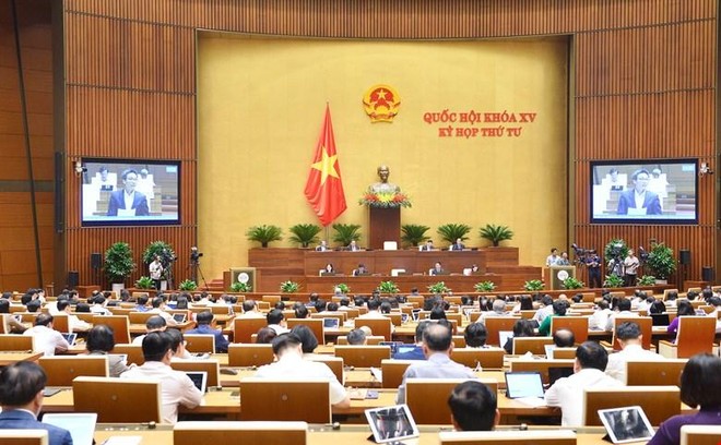 Một phiên họp toàn thể của Quốc hội tại kỳ họp thứ tư.
