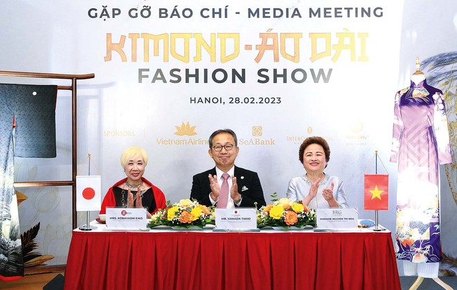 Kimono - Aodai Fashion Show do Tổ chức phi lợi nhuận Be - Japon phối hợp với Đại sứ quán Nhật Bản tại Việt Nam và Tập đoàn BRG đồng tổ chức đã thành công vượt mong đợi