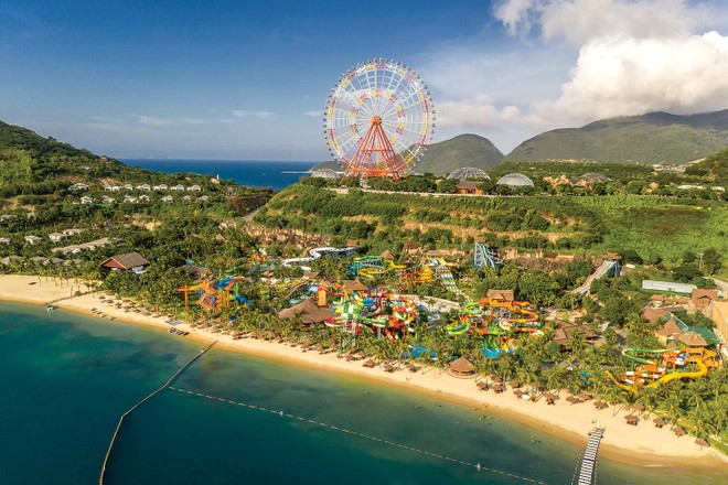 Khánh Hòa đã từng bước phát triển thành một điểm đến du lịch nghỉ dưỡng biển cao cấp, vui chơi giải trí biển hấp dẫn.