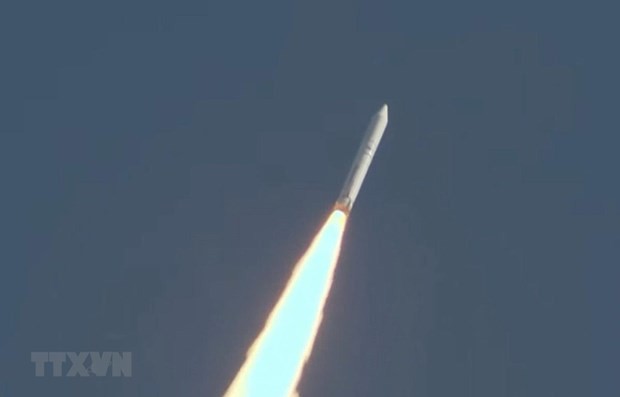 Phương tiện phóng Epsilon-5 mang theo vệ tinh NanoDragon bay vào vũ trụ hồi tháng 11/2021. (Nguồn: TTXVN) 