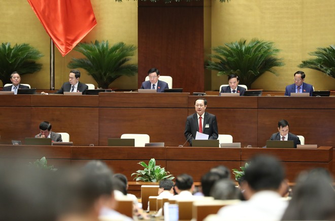 Bộ trưởng Bộ KH&CN trả lời chất vấn trước Quốc hội.. Ảnh: Duy Linh