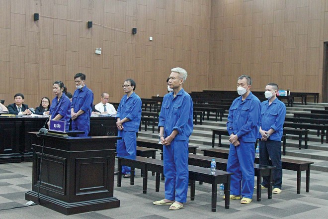 Các bị cáo trong phiên xét xử