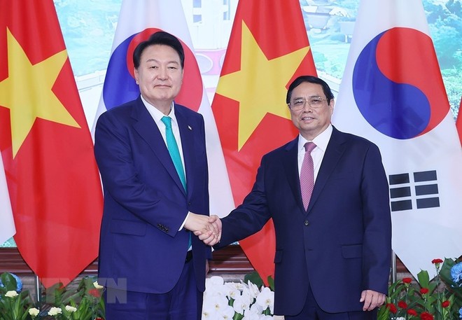 Thủ tướng Chính phủ Phạm Minh Chính tiếp Tổng thống Hàn Quốc Yoon Suk Yeol (Ảnh: TTXVN) 