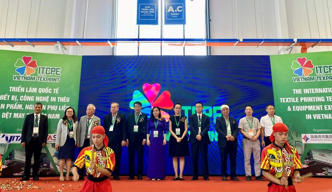 Khai mạc Triển lãm quốc tế thiết bị, công nghệ in thêu, sản phẩm và nguyên phụ liệu Dệt may tại Việt Nam - ITCPE - VietNam Texprint 2023.