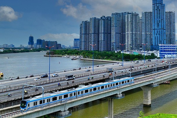 Metro số 1 (Bến Thành - Suối Tiên) chạy thử nghiệm vào cuối tháng 8/2023. Ảnh: Lê Toàn
