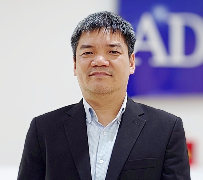 Ông Nguyễn Bá Hùng, Chuyên gia kinh tế trưởng Ngân hàng Phát triển châu Á (ADB)