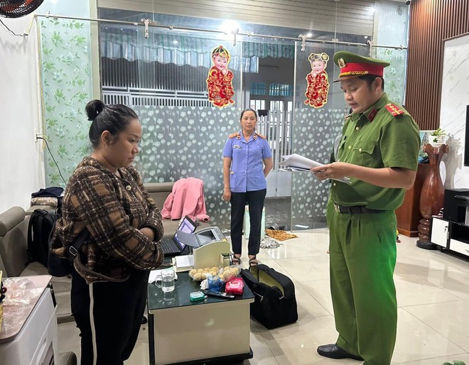 Công an TP.Đà Nẵng đã khởi tố hai đối tượng về hành vi “Mua bán trái phép hóa đơn”.