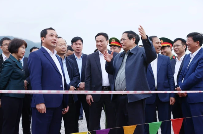 Thủ tướng Phạm Minh Chính kiểm tra một số dự án trọng điểm tại Hải Dương