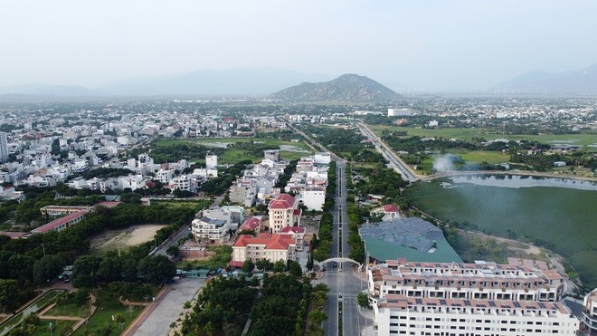 Theo Quy hoạch tỉnh Ninh Thuận, TP. Phan Rang-Tháp Chàm phát triển gắn với các không gian mở rộng là các khu vực dự kiến phát triển đô thị gồm 4 không gian động lực.
