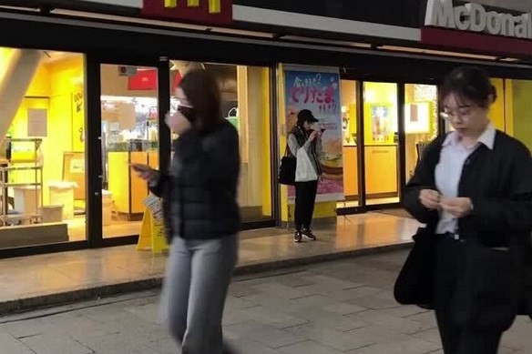 Một cửa hàng McDonald's tại Nhật Bản đóng cửa. Ảnh: Reuters