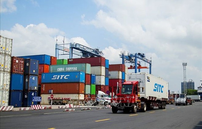 Thương mại Việt Nam - Trung Quốc quý đầu năm 2024 đạt trên 42 tỷ USD, trong đó xuất khẩu tăng 5,2%, nhập khẩu tăng 24,4%.