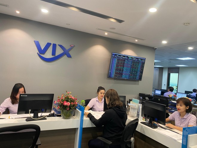 Chứng khoán VIX (VIX): Em dâu Tổng giám đốc đã mua 10 triệu cổ phiếu