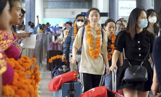 Từ ngày 15/3, Trung Quốc cho phép các công ty du lịch tổ chức khách theo đoàn vào Việt Nam