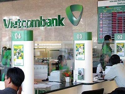 Vietcombank tính tăng nhân sự, giảm lợi nhuận trong 2014