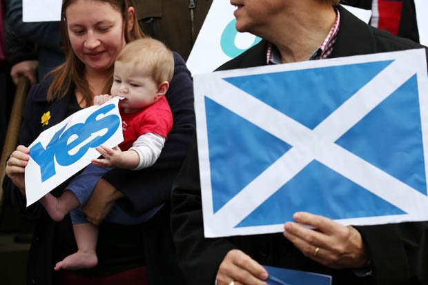 IMF cảnh báo hỗn loạn nếu Scotland tách khỏi Anh