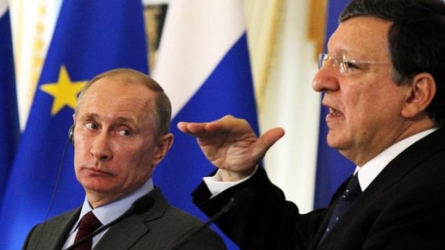 Ông José Manuel Barroso, Chủ tịch Ủy ban châu Âu (phải) và Tổng thống Nga Vladimir Putin