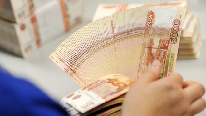 Nga “tuyên chiến” với giới đầu cơ tiền tệ