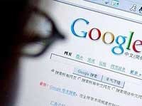 Một người sử dụng Internet đang tra cứu thông tin trên Google Trung Quốc. Ảnh: Reuters