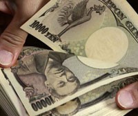 BoJ ngày 5/10 đã hạ lãi suất về 0-0,1%. Đồng Yên đã giảm giá so với USD sau quyết định này của BoJ - Ảnh: Getty