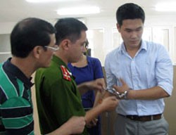 Cơ quan CSĐT thực hiện lệnh bắt khẩn cấp Nguyễn Trần Linh, Giám đốc kinh doanh UDIC Land