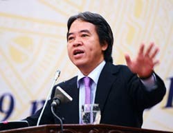 Thống đốc Ngân hàng Nhà nước Việt Nam Nguyễn Văn Bình phát biểu tại hội nghị của ngành ngân hàng ngày 7/9 - Ảnh: Tuổi Trẻ