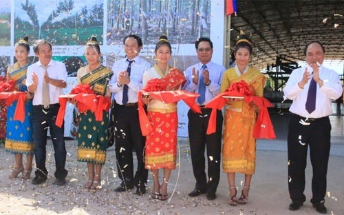 Khánh thành nhà máy chế biến mủ cao su Hoàng Anh Attapeu tại Lào