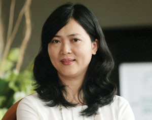 Bà Nguyễn Nguyệt Anh, Cán bộ Chương trình Quản trị công ty - IFC Việt Nam, thành viên Hội đồng bình chọn BCTN 2013