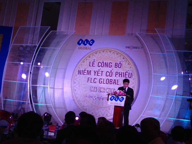 Ông Lê Thanh Dương, Tổng giám đốc FLC Global giới thiệu về Công ty với các NĐT
