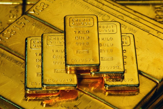 Mở hàng năm mới, vàng tăng 300.000 đồng/lượng