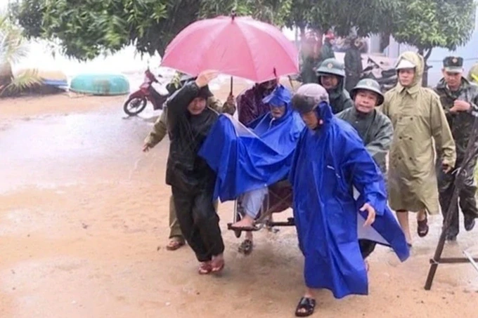 Tỉnh Quảng Ngãi lên phương án di dời 84 nghìn dân trước khi bão số 4 đổ bộ (Ảnh: Quốc Triều).