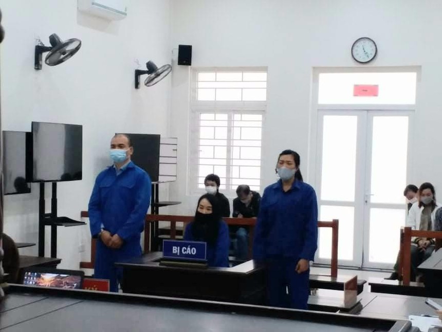 Hà Nội: Công an xã làm giả CMND cho 2 tội phạm Trung Quốc 