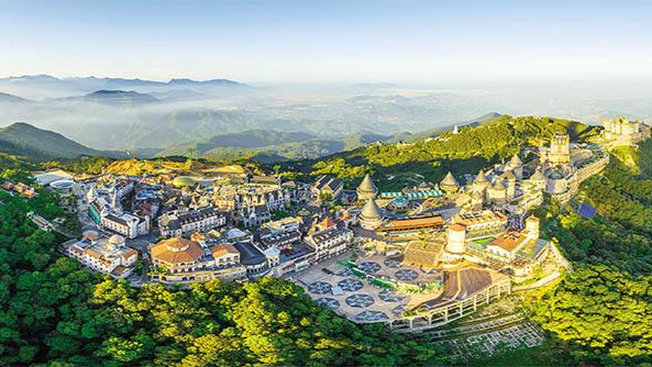 Sự góp mặt của các doanh nghiệp lớn đã mang đến vị thế khác biệt cho du lịch Việt Nam. Trong ảnh: Khu du lịch Sun Word Ba Na Hills (Đà Nẵng)