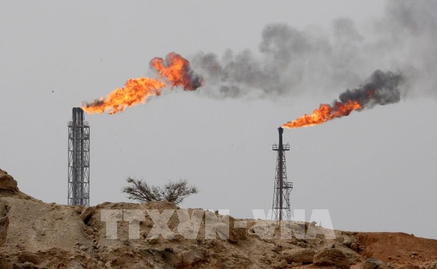 Một cơ sở lọc dầu trên đảo Khark ở ngoài khơi vùng Vịnh. Ảnh: AFP/ TTXVN
