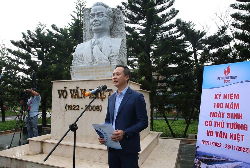 Ông Phạm Minh Nghĩa, Phó tổng giám đốc BSR phát biểu tại buổi lễ