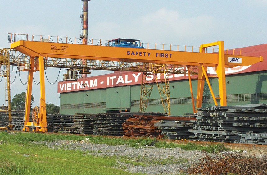 Thép Việt - Ý, khó khăn bủa vây