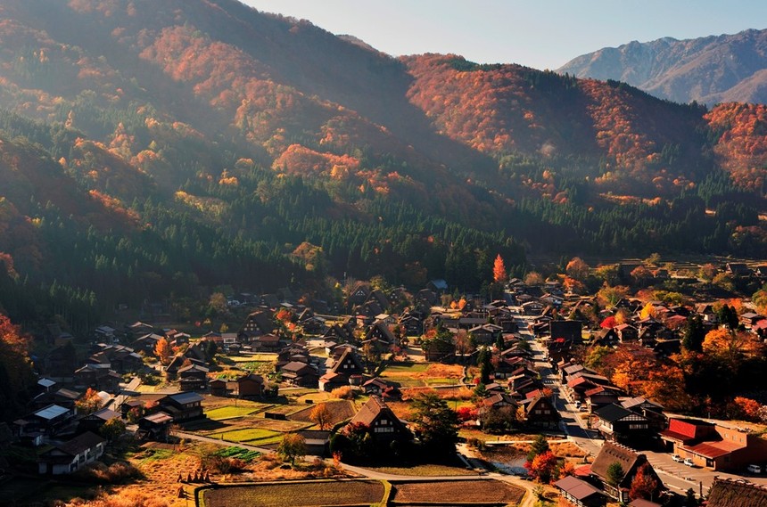 Shirakawa-go, ngôi làng xinh như thế giới cổ tích ở Nhật
