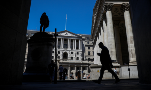 hía trước Ngân hàng Anh tại thành phố London, Anh. Ảnh: Bloomberg