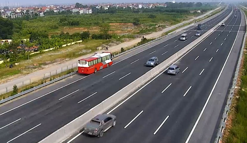 Đường ôtô cao tốc Hà Nội - Hải Phòng khánh thành và đưa vào lưu thông từ ngày 5/12/201.