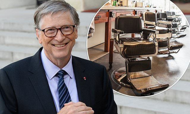 Tỷ phú Bill Gates giàu thứ 2 thế giới nhưng vẫn phải xếp hàng khi đi cắt tóc.