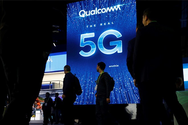 Loạt chip Snapdragon mới của Qualcomm đều tích hợp modem 5G. Ảnh: AFP