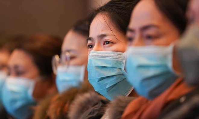 Các nhân viên y tế từ Thượng Hải tham dự tập huấn tại Vũ Hán. Ảnh: Xinhua.