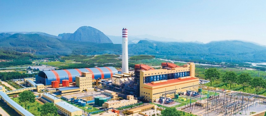 Nhà máy Nhiệt điện Thăng Long là nhà máy nhiệt điện công suất 600 MW đầu tiên ở Việt Nam do tư nhân thực hiện.