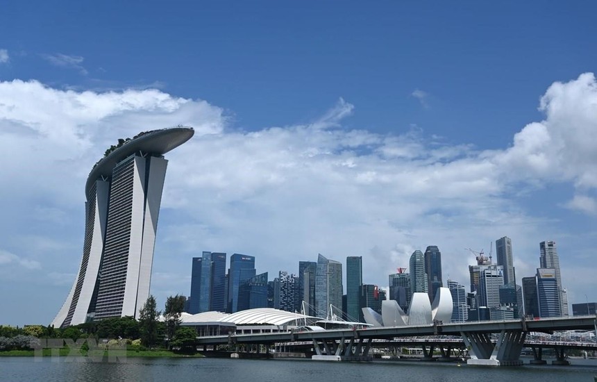 Khu vực quận tài chính thương mại ở Singapore. (Ảnh: AFP/TTXVN).