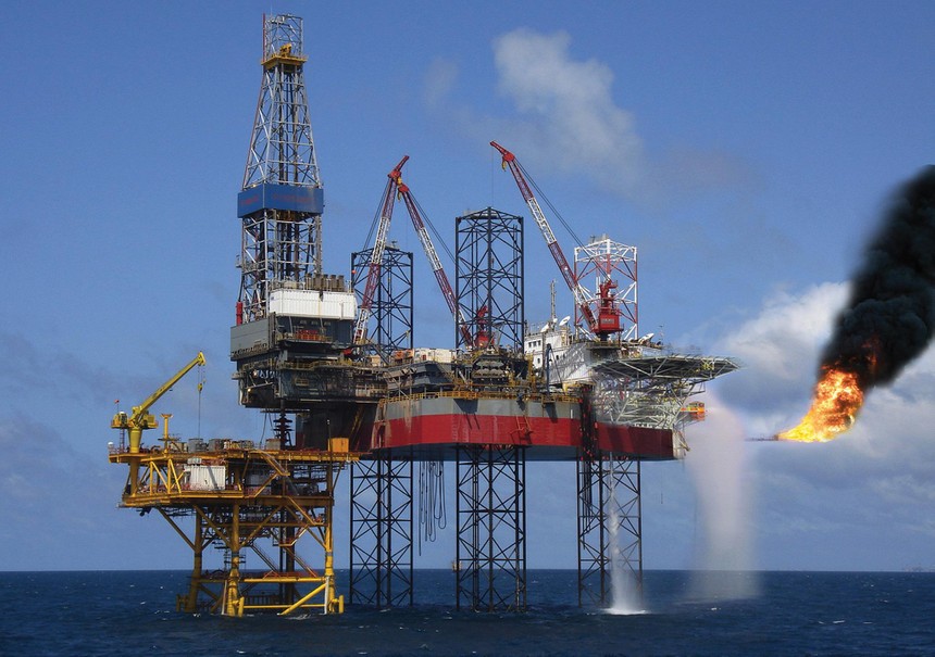 Việc giảm đầu tư thăm dò, khai thác mới là một trong những nguyên nhân quan trọng đẩy giá dầu lên cao.
