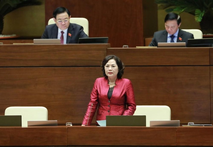 Thống đốc Ngân hàng Nhà nước Nguyễn Thị Hồng trả lời chất vấn của các đại biểu Quốc hội, ngày 9/6.
