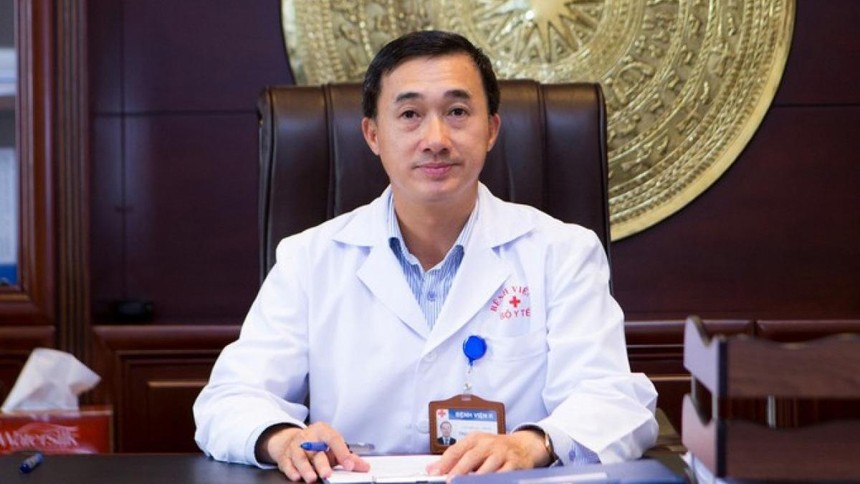 Thứ trưởng Bộ Y tế Trần Văn Thuấn.