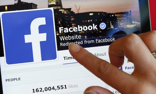 Facebook khẳng định không nghe lén người dùng. Ảnh minh họa.