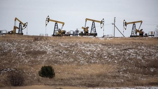 Các biện pháp trừng phạt dầu mỏ của Nga sắp có hiệu lực 