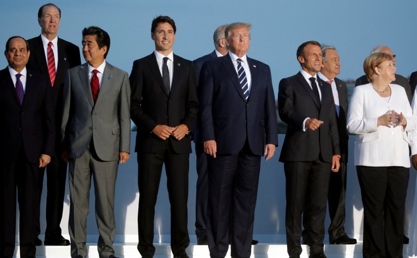 Các nhà lãnh đạo G7 và những vị khách được mời khác tại Hội nghị thượng đỉnh G7 đang diễn ra tại Pháp. Ảnh: Reuters

