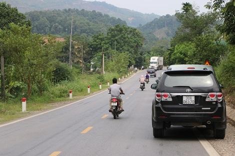 Một đoạn Quốc lộ 2 qua Hà Giang.